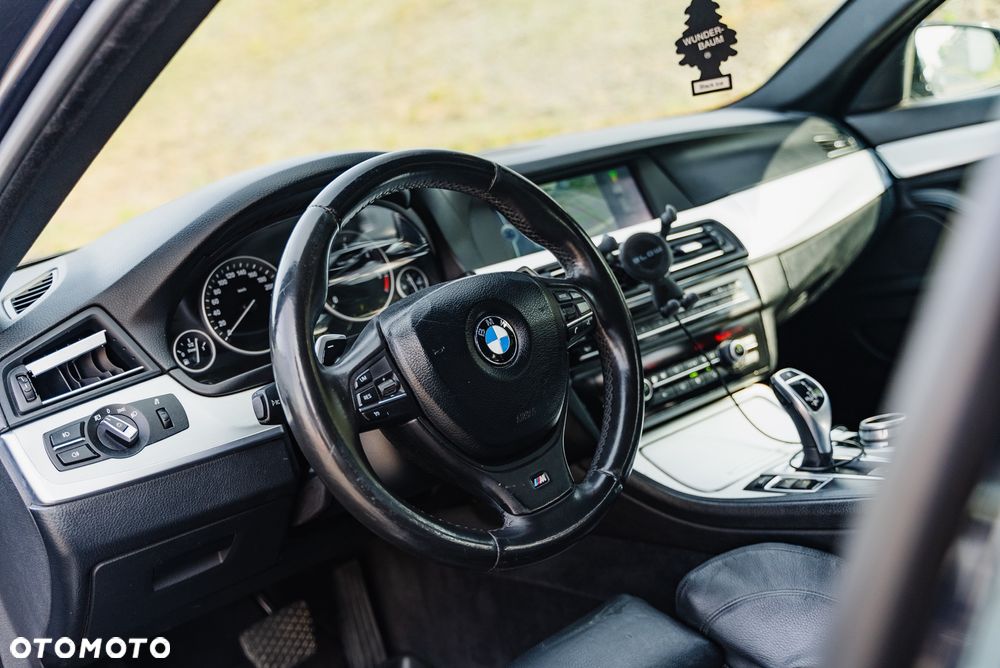 BMW Seria 5 535d Touring - 28