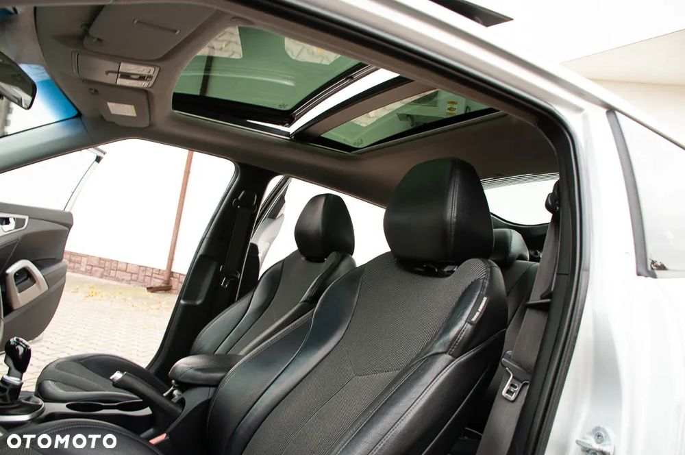 Hyundai Veloster 1.6 blue Premium - 30