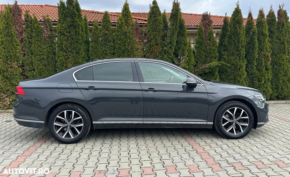 Volkswagen Passat 2.0 TDI DSG Highline - 32