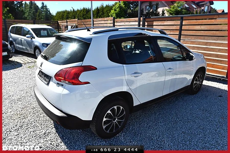 Peugeot 2008 1.6 e-HDi Allure S&S - 13