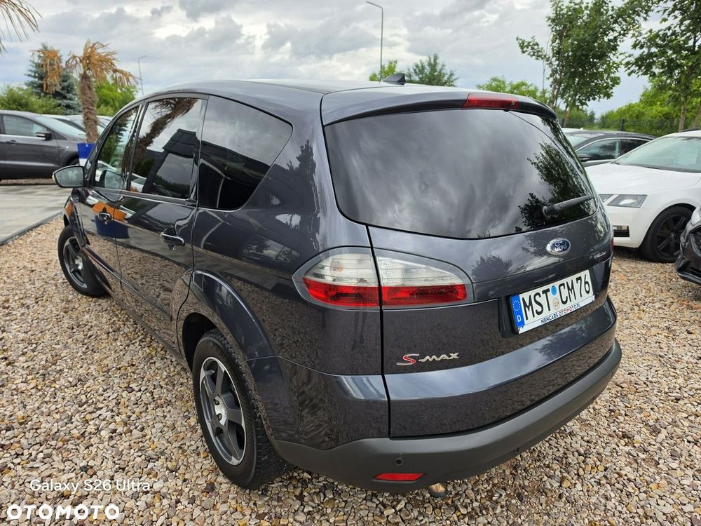 Ford S-Max - 10