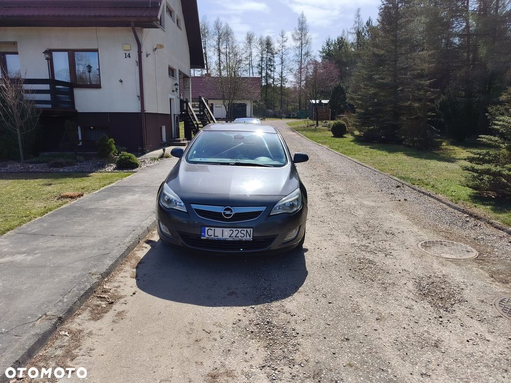 Opel Astra 1.4 Turbo Cosmo - 2