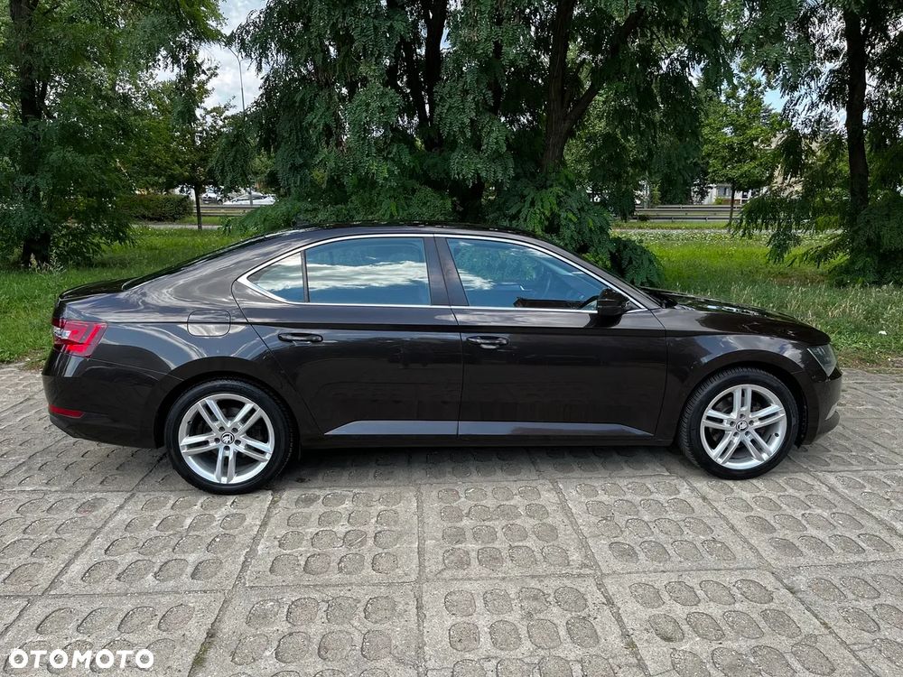 Skoda Superb 2.0 TDI 4x4 Style DSG - 21