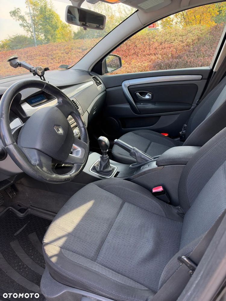 Renault Laguna - 8