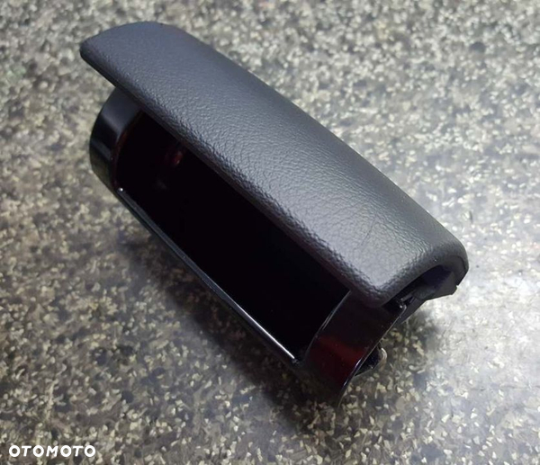 Popielniczka Tylna Audi A3 8P 8P0857961