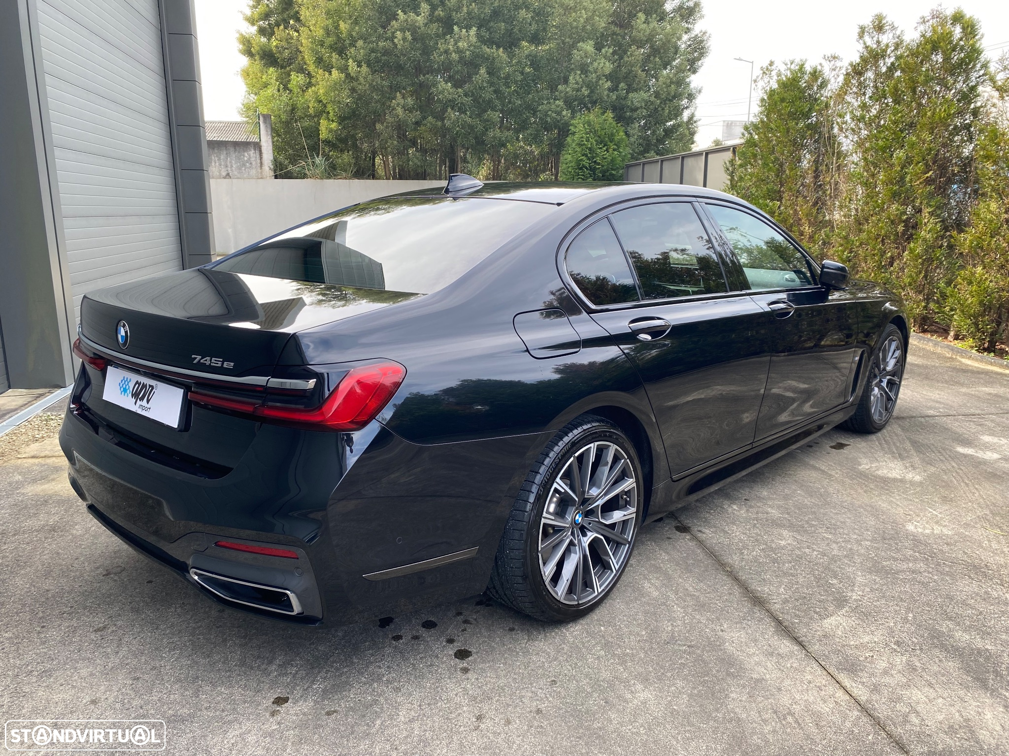 BMW 745 e iPerformance Pack M Auto - 4