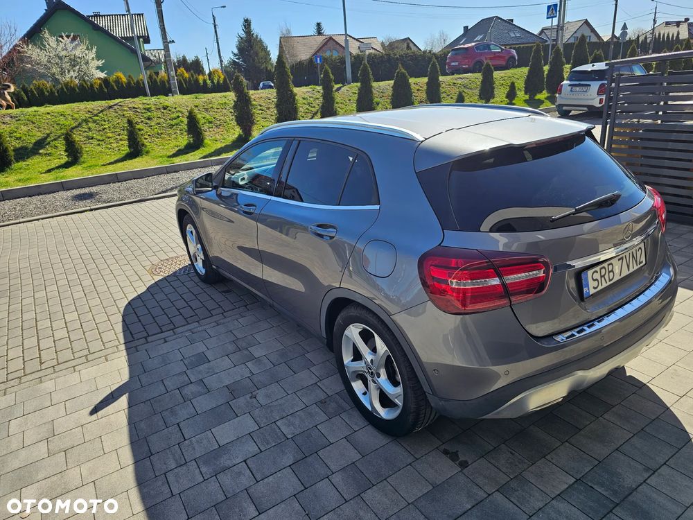 Mercedes-Benz GLA 200 Urban - 7