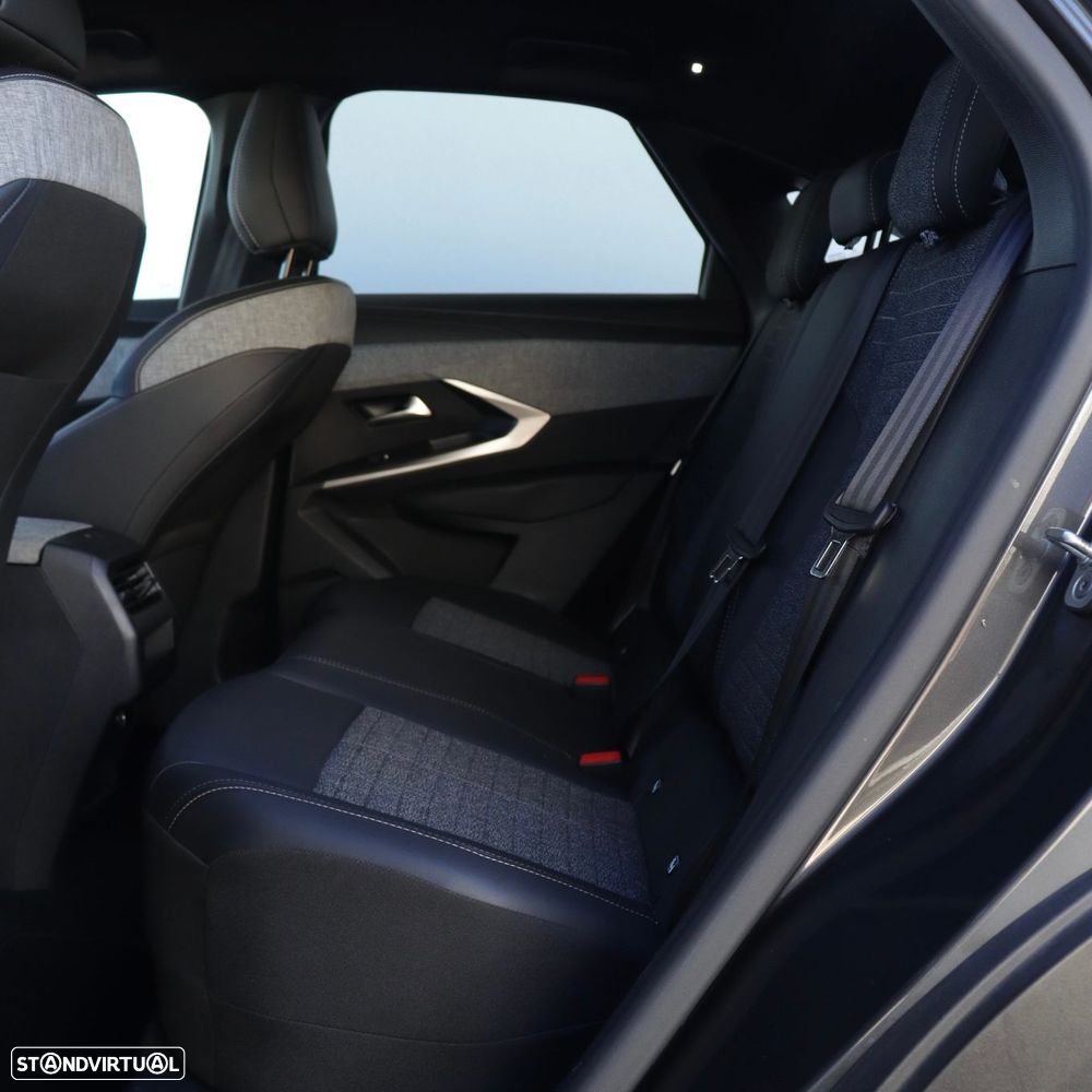 Peugeot 3008 1.2 Hybrid Allure e-DCS6 - 29