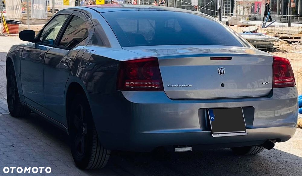 Dodge Charger 3.5 V6 SXT - 5