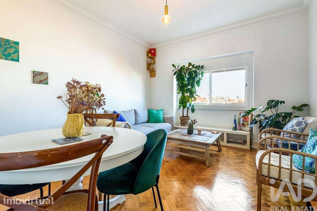 Apartamento T3 em Penha de França de 104,00 m2 - Grande imagem: 2/25