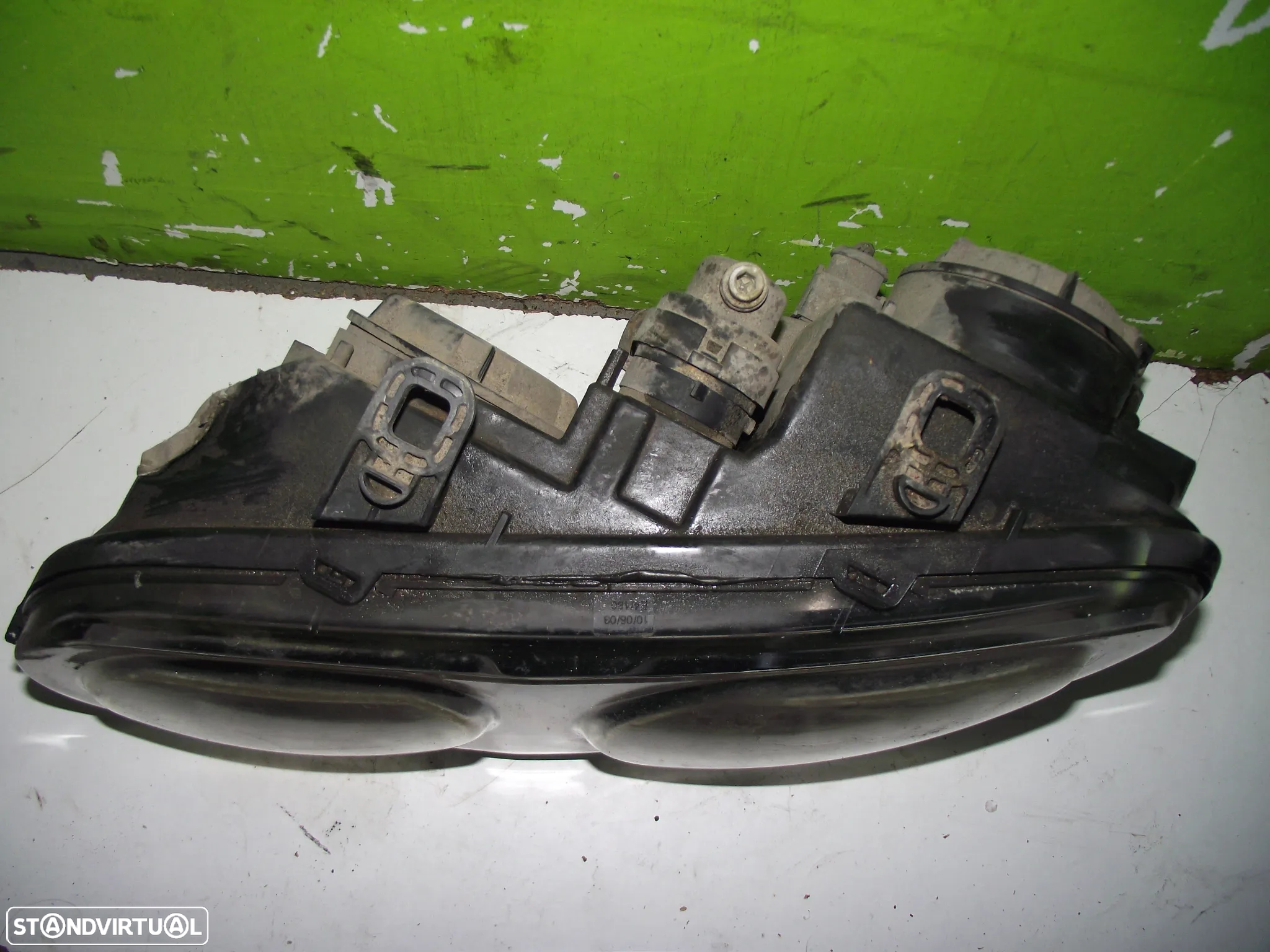 Farol Esquerdo Mg Zr - 2000 / 2005 - F1423 - 3