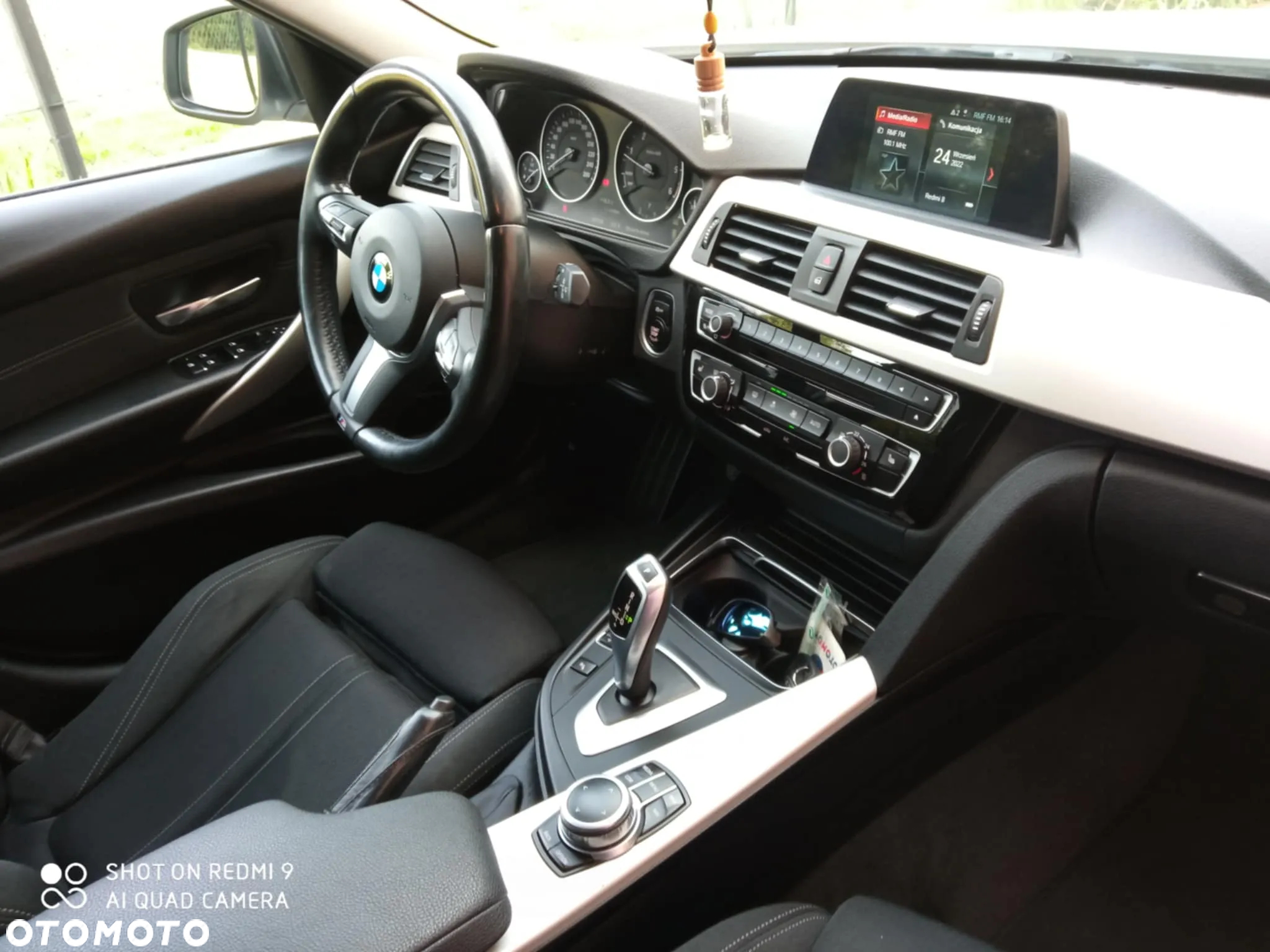 BMW Seria 3 318d Sport Line - 3