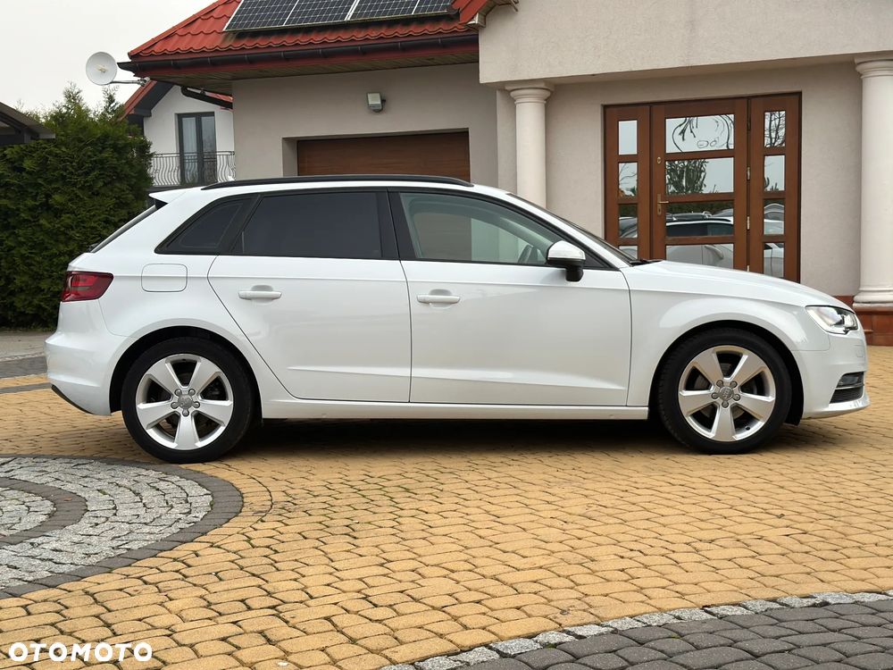 Audi A3 Sportback 1.4 TFSI Ambiente - 13