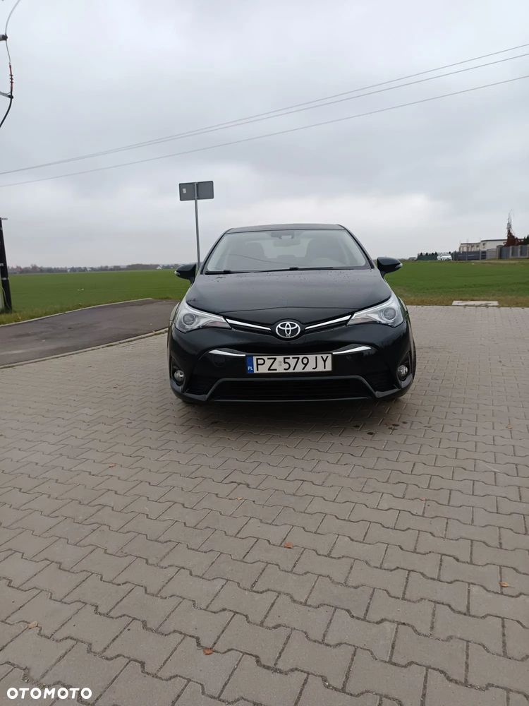 Toyota Avensis 1.8 Premium - 5