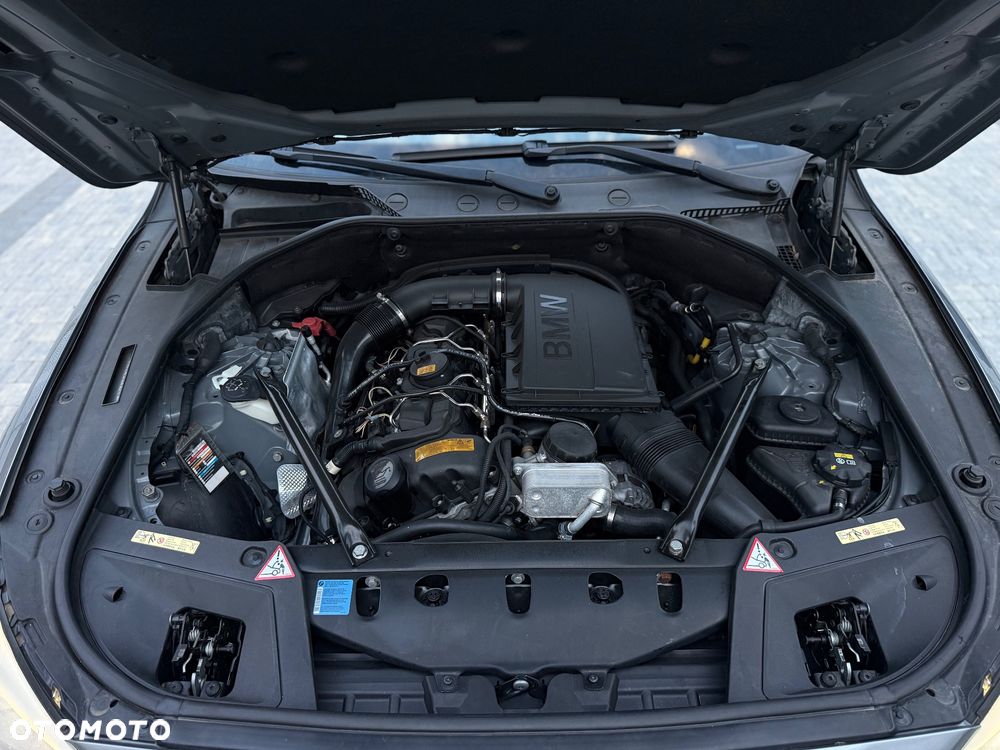 BMW 5GT 535i Luxury Line - 8