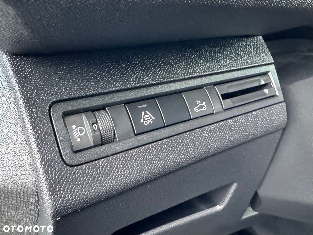 Peugeot 5008 1.5 BlueHDi Allure Pack S&S EAT8 - 19