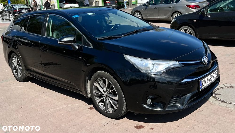 Toyota Avensis 1.8 Premium MS - 15