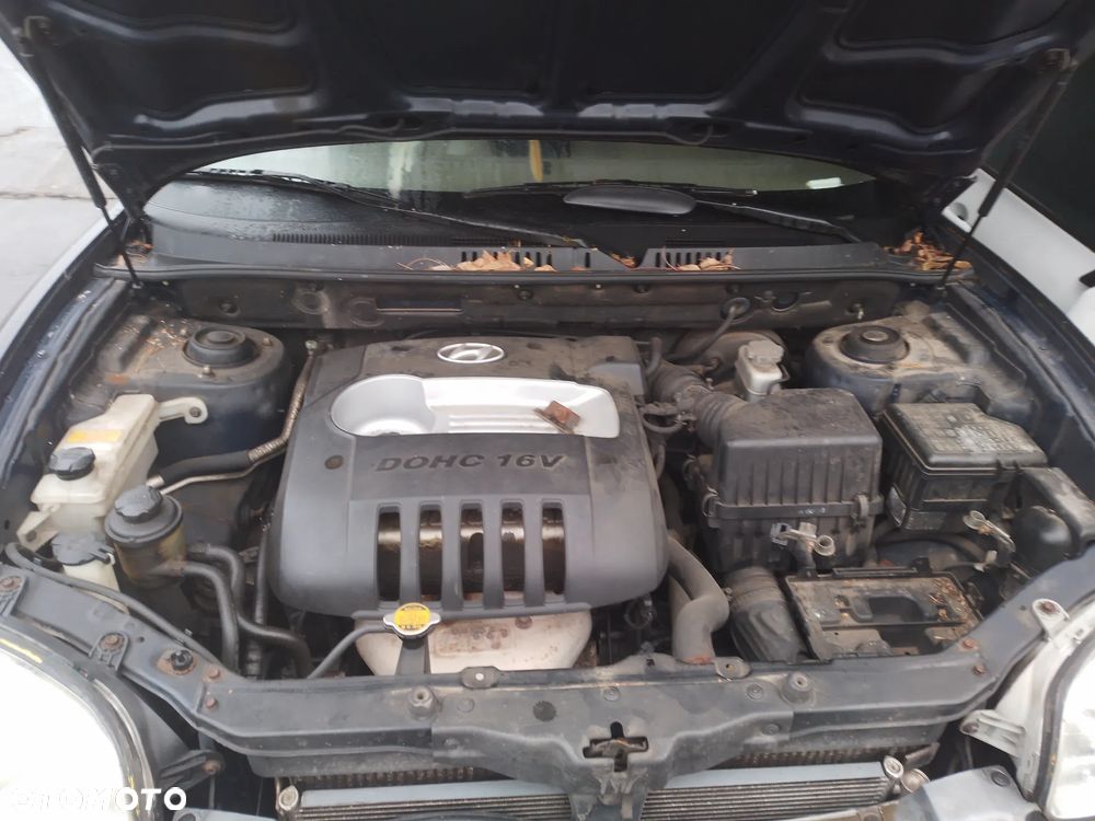 HYUNDAI SANTA FE I 00-03 G4JS 2.4 16V LAMPA TYŁ PRAWA LEWA - 17