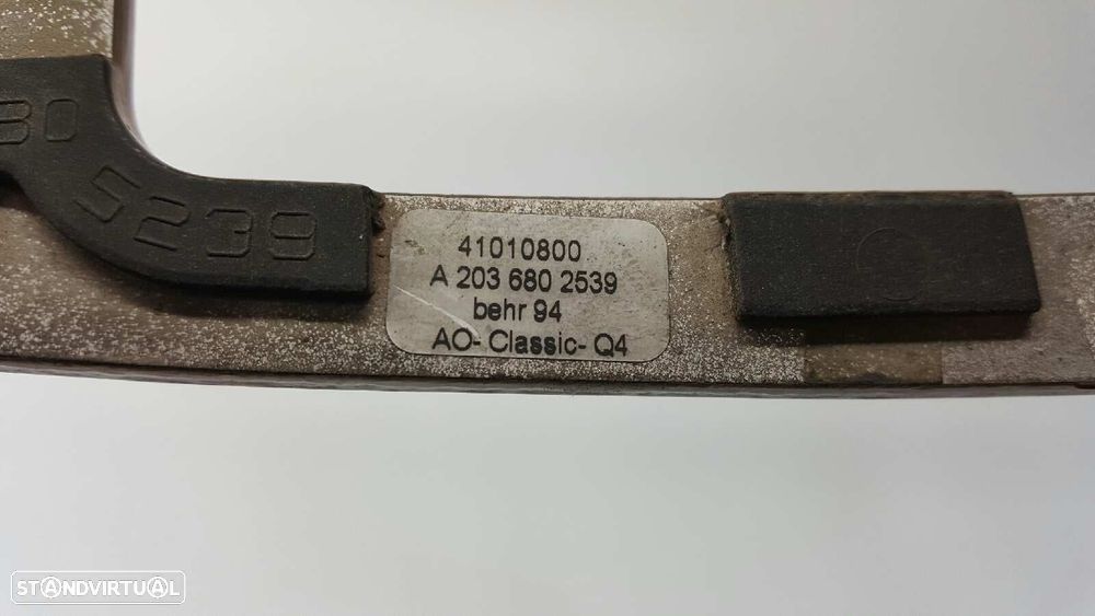 EMBELIZADOR MERCEDES CLASE C (W203) BERLINA 1.8 CAT - 3