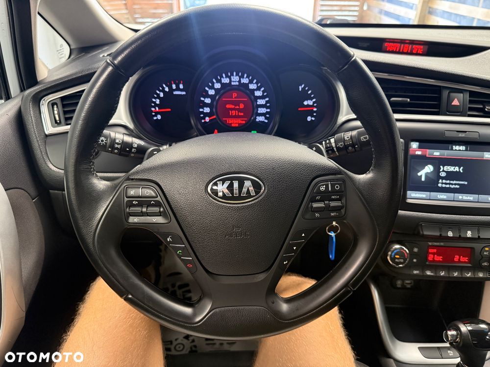Kia Ceed - 14