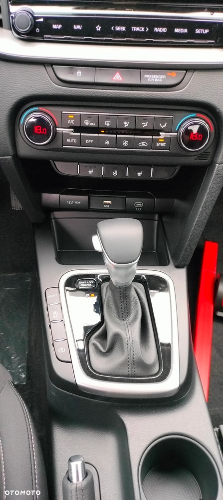 Kia XCeed 1.6 T-GDI M DCT - 12