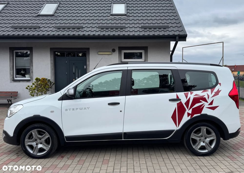 Dacia Lodgy TCe 115 Stepway - 13