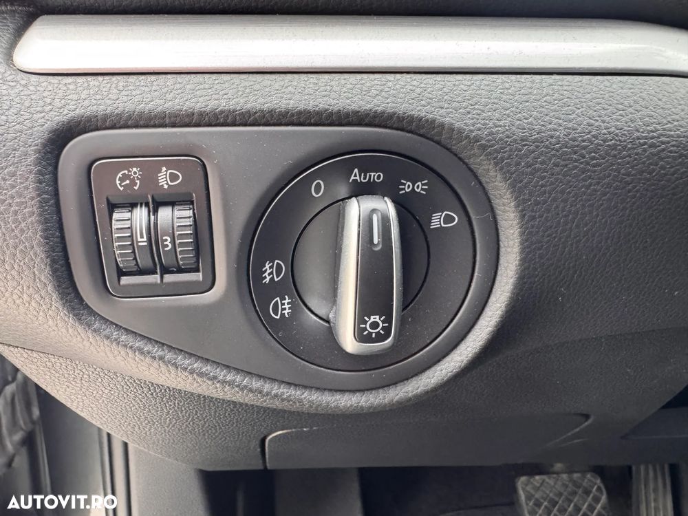 Volkswagen Sharan 2.0 TDI DSG (BlueMotion Technology) Comfortline - 28