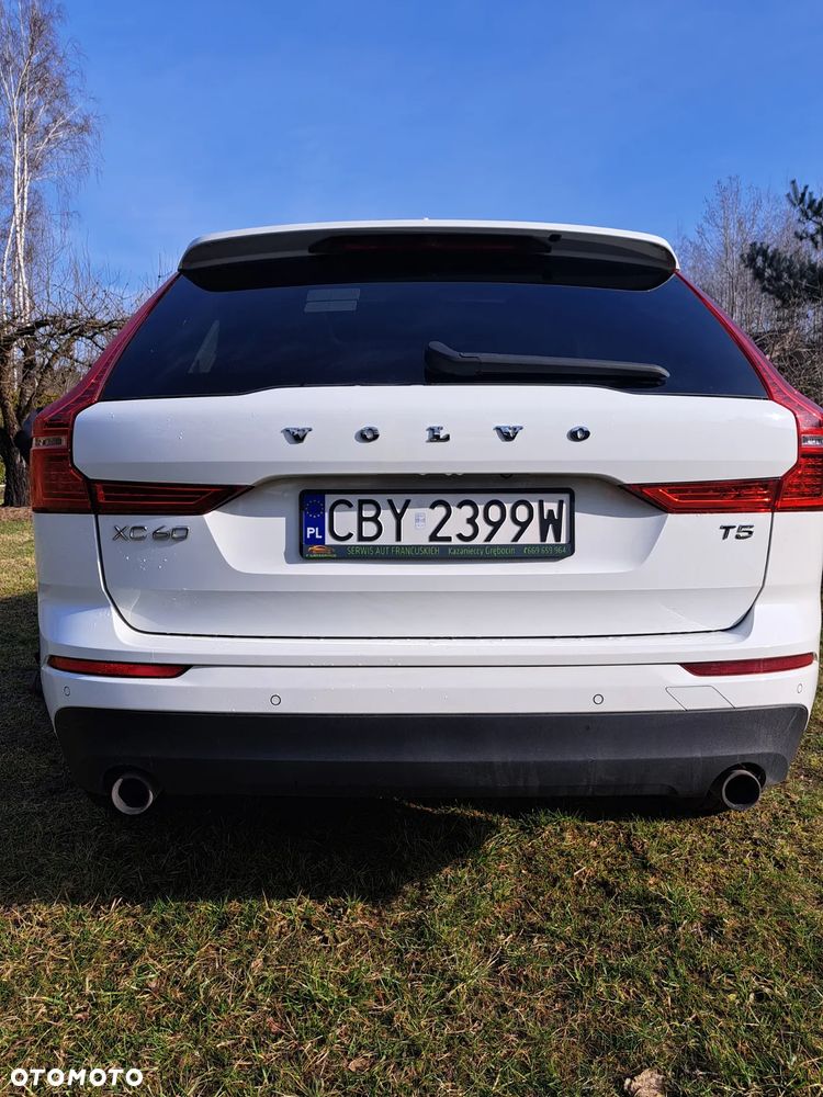 Volvo XC 60 T5 Momentum - 4