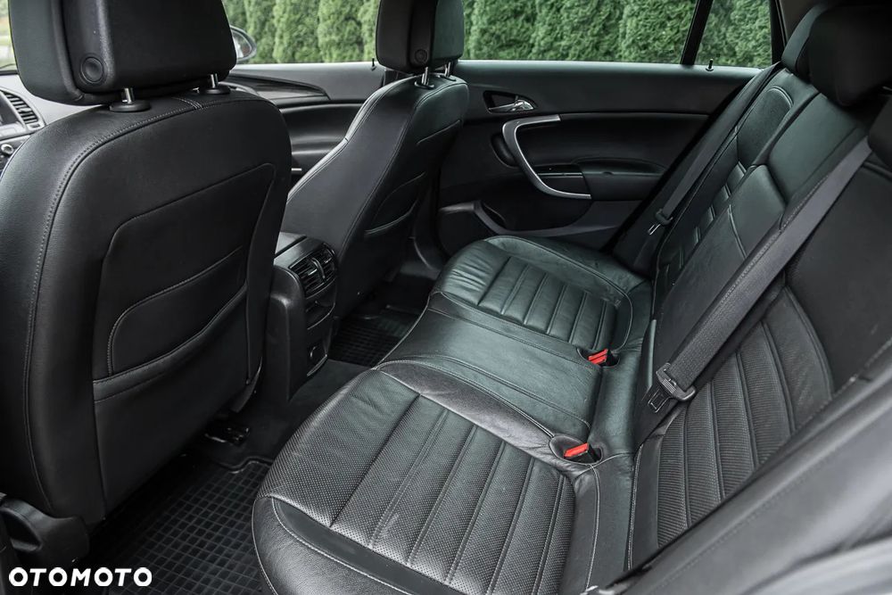 Opel Insignia 2.0 Turbo - 25