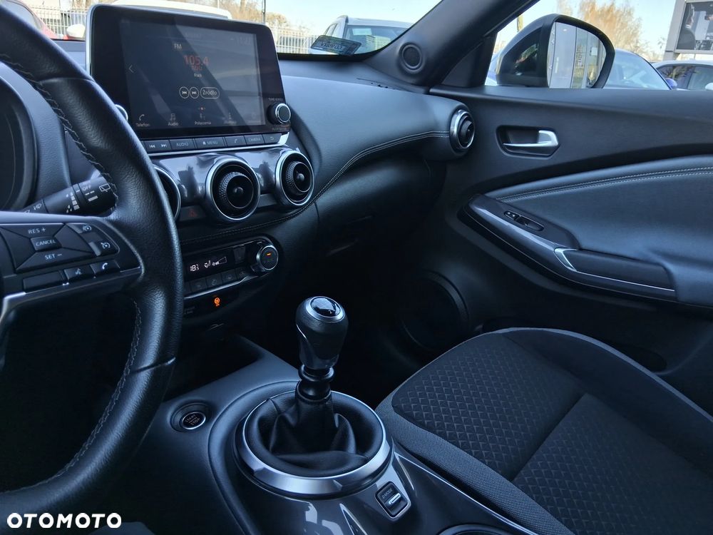Nissan Juke 1.0 DIG-T N-Connecta - 10