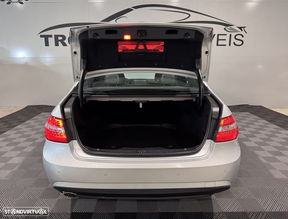 Mercedes-Benz E 250 CDi Avantgarde BlueEfficiency - 9
