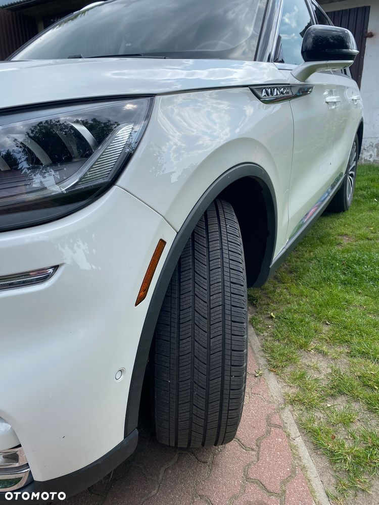 Lincoln Aviator - 7