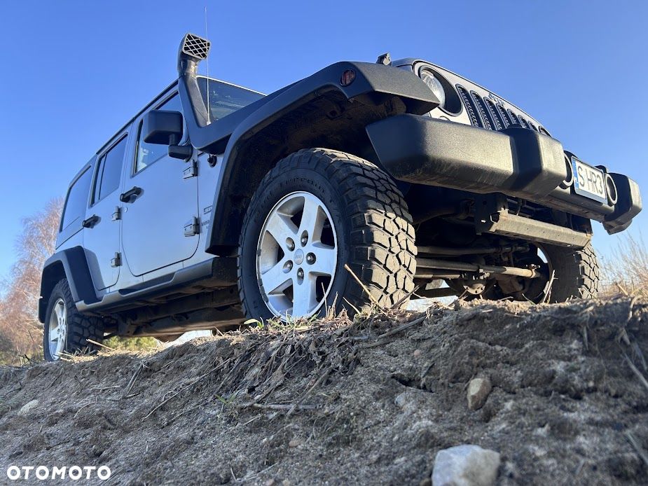 Jeep Wrangler - 30