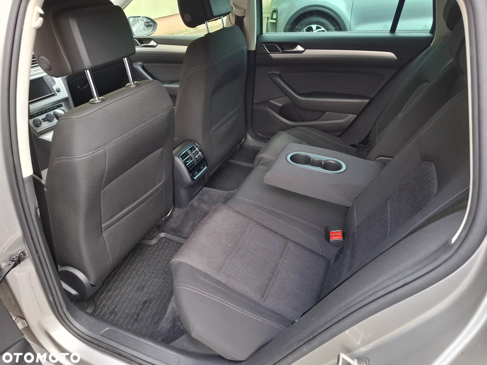 Volkswagen Passat 2.0 TDI BMT Comfortline DSG7 - 13