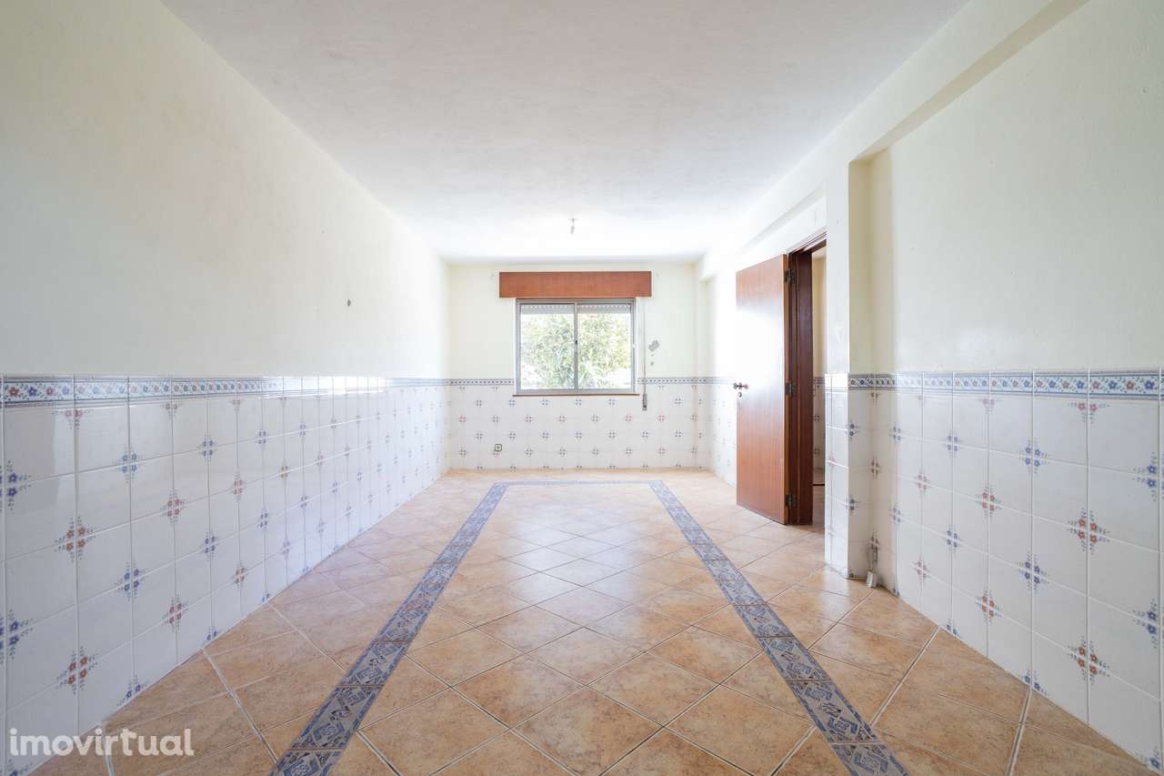 Moradia em Banda com Terraço, Churrasqueira e Garagem em Zona Tranquil - Grande imagem: 4/24