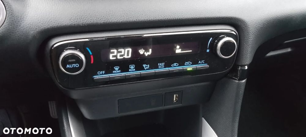 Toyota Yaris 1.33 VVT-i Multidrive S Executive - 14