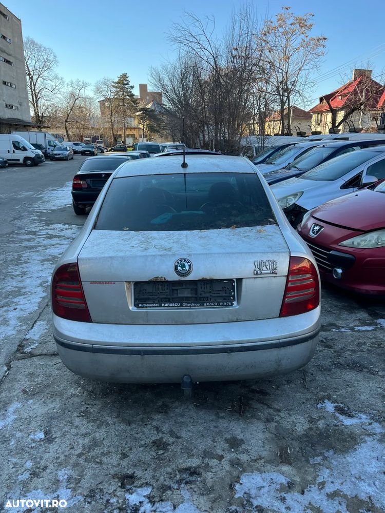 Dezmembrez Skoda Superb 1 gri argintiu 2,5 TDI 2004 - 3