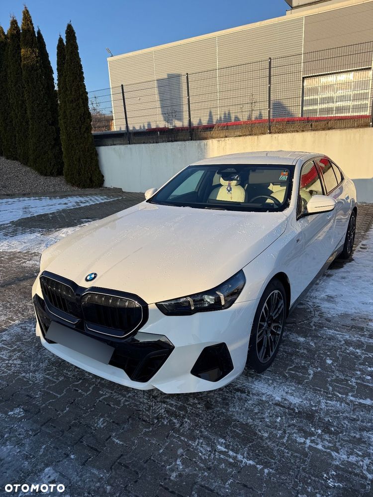BMW Seria 5 - 13