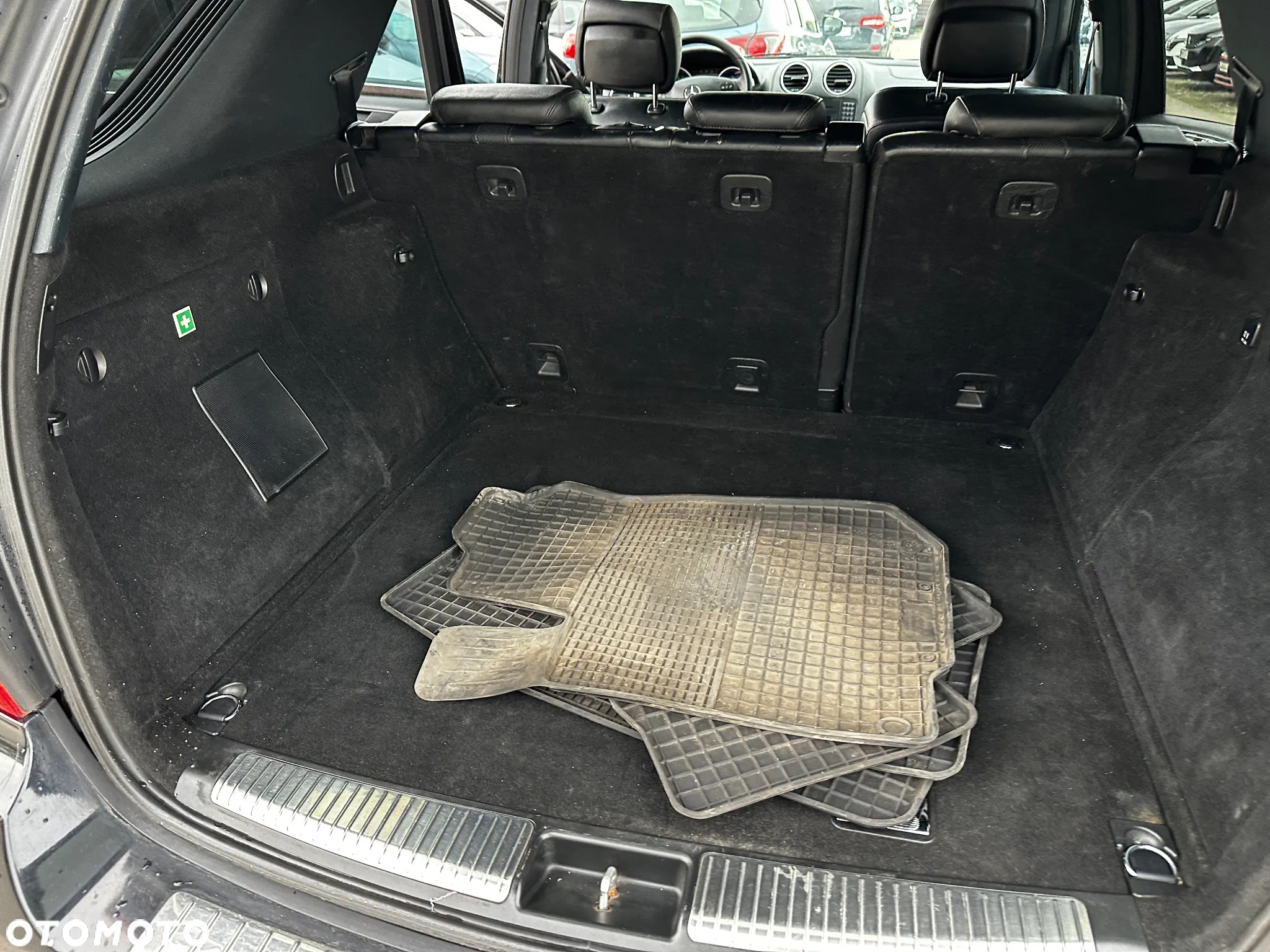 Mercedes-Benz ML - 25
