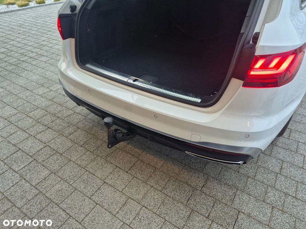 Audi A4 Avant 35 TFSI mHEV S Line S tronic - 24