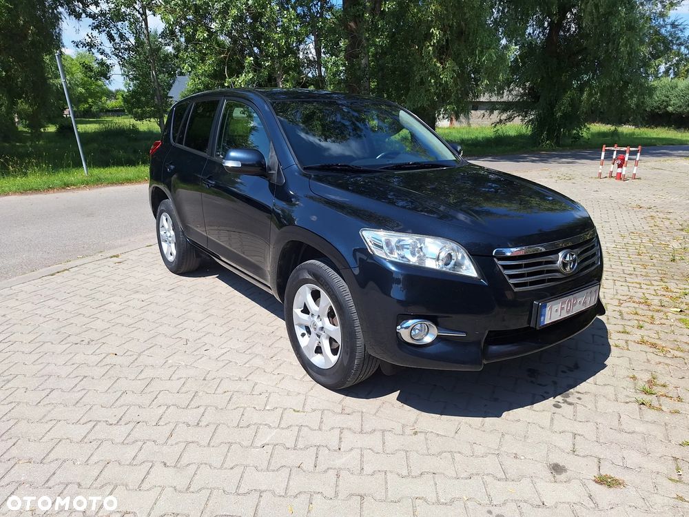 Toyota RAV4 - 9