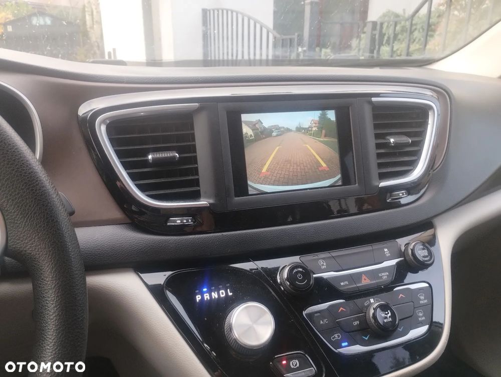 Chrysler Voyager - 9