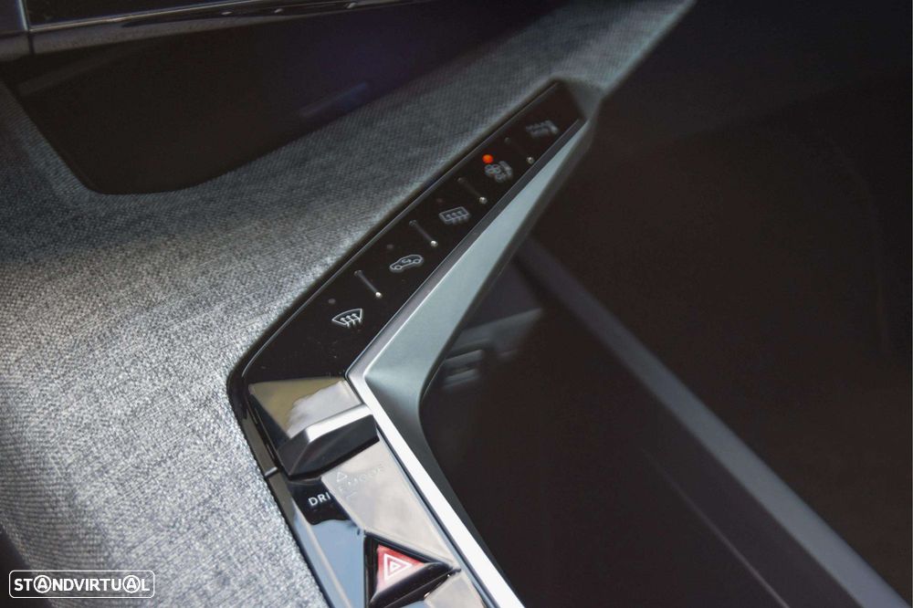 Peugeot 5008 1.2 Hybrid Allure Pack e-DCS6 - 22