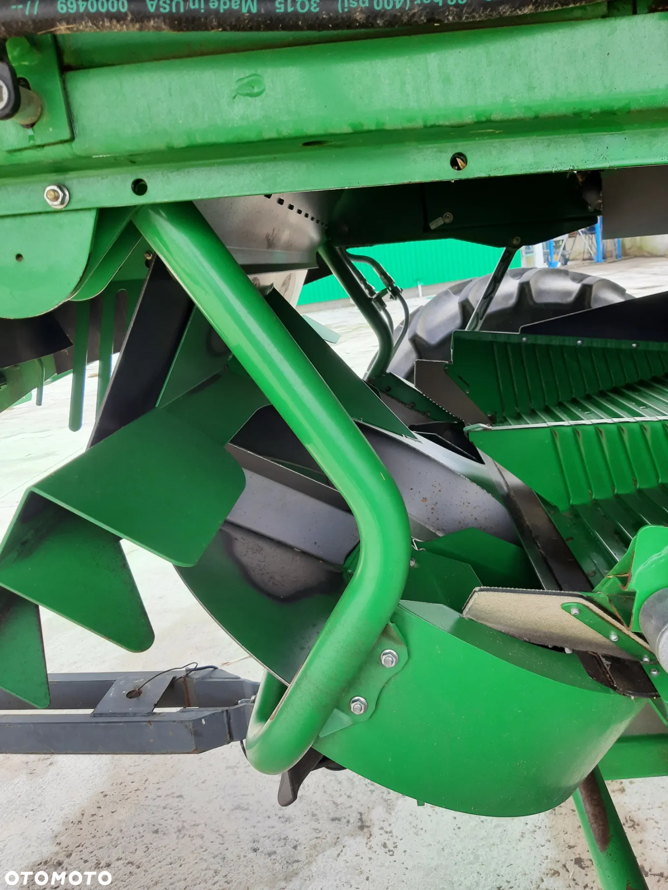 John Deere T670 - 13