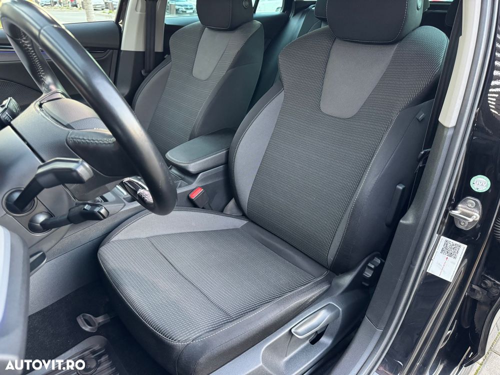 Skoda Octavia Combi 2.0 TDI Sportline - 10