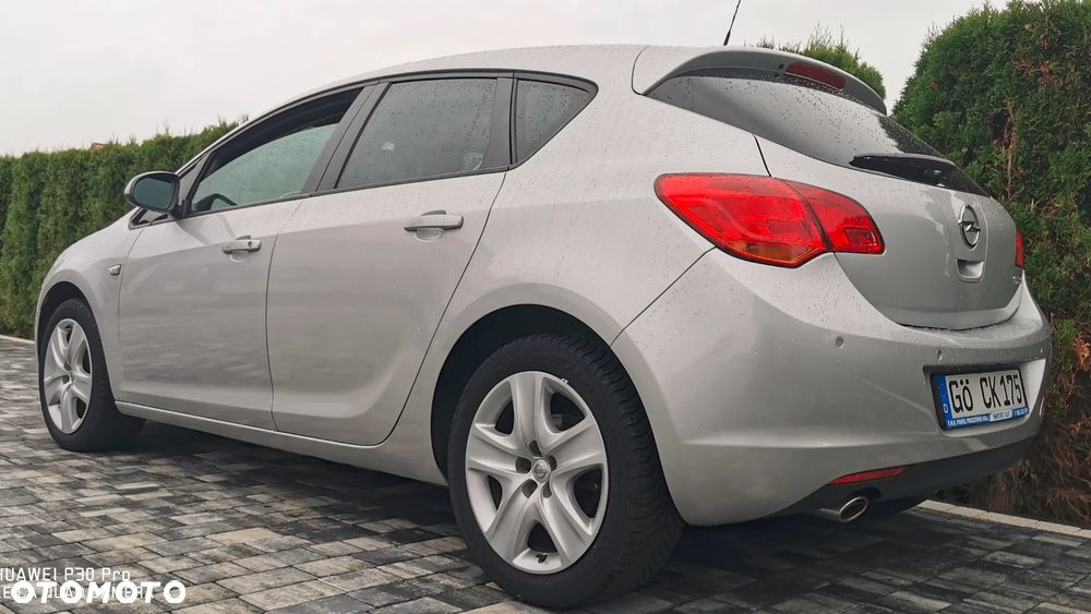 Opel Astra 1.4 Turbo Design Edition - 15