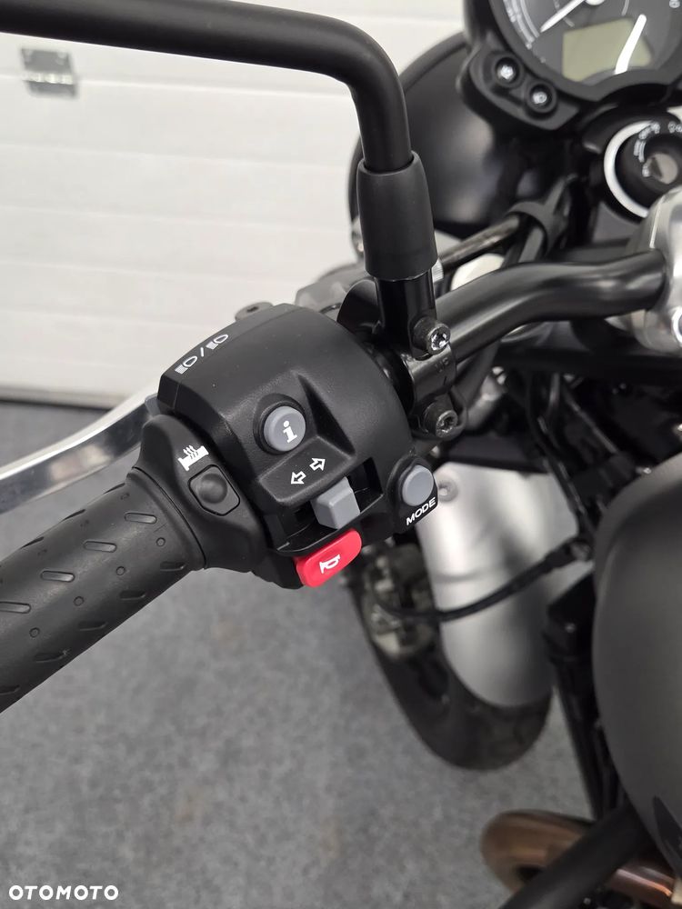 Triumph Street Twin - 15