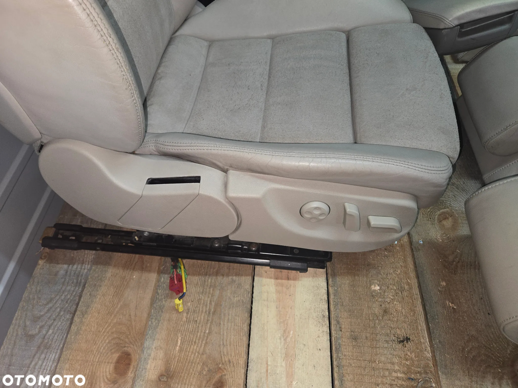 AUDI A6 C6 FOTELE Z KANAPĄ SKÓRA ALKANTARA ELEKTRYKA - 6