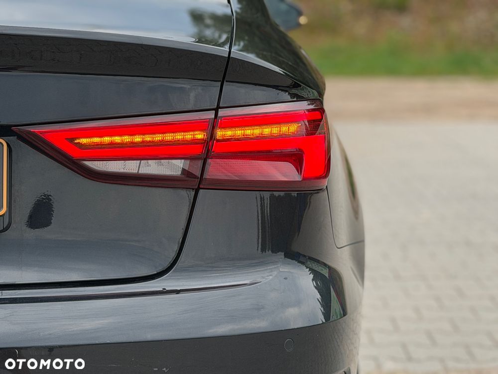 Audi A3 Limousine 35 TFSI Sport S tronic - 13