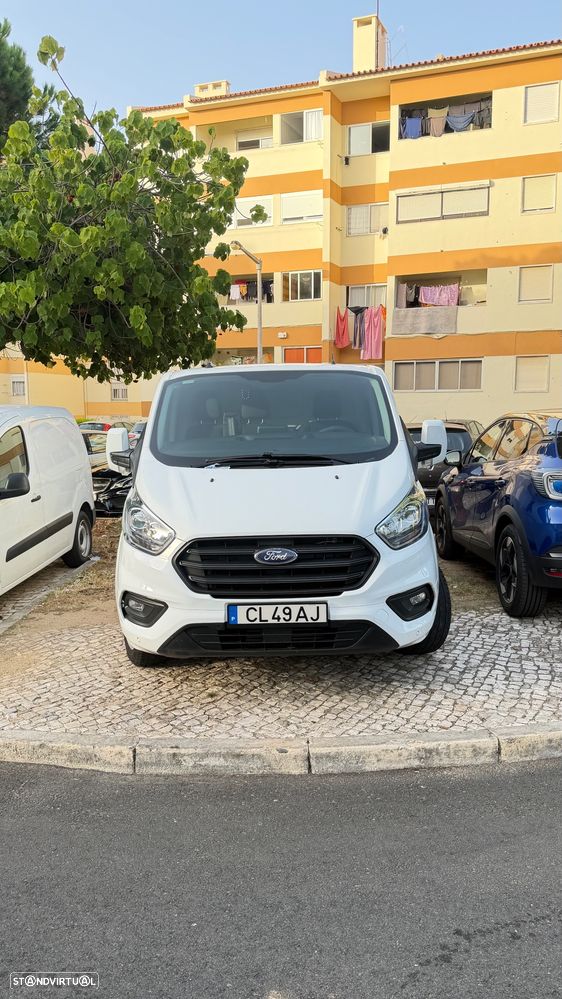 Ford Custom  AUTOMÁTICA - 3